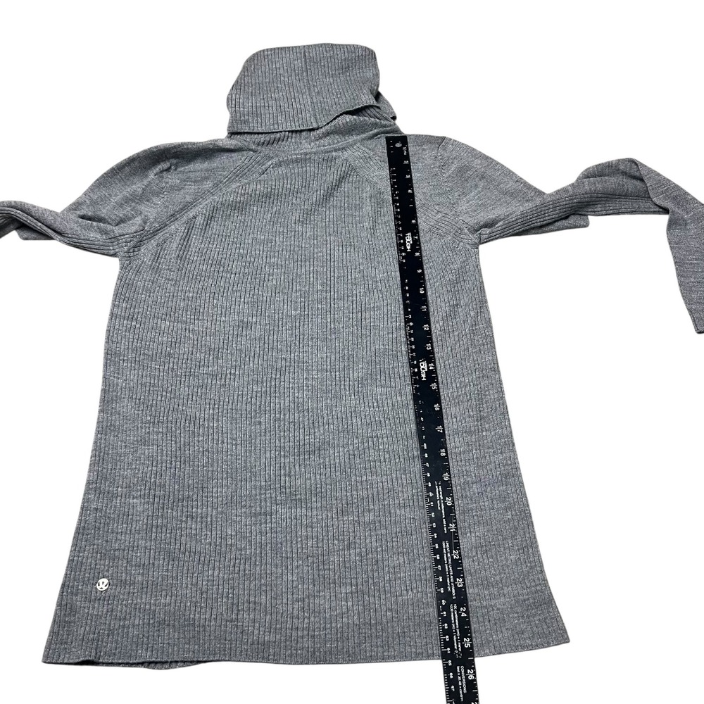 Lululemon Sweat and Savasana Sweater Grey Turtleneck Wool Blend Pullover Pockets - Picture 7 of 9